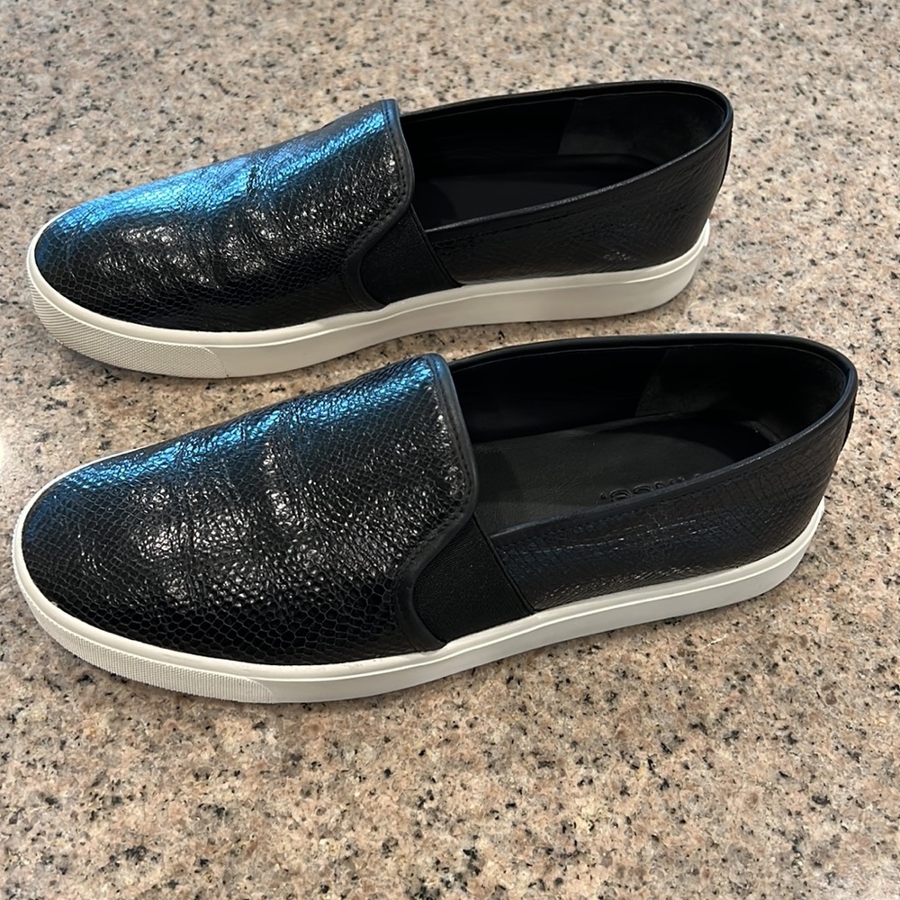 Vince blair perforated slip ons - Picture 3 of 9